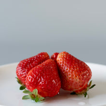 画像をギャラリービューアに読み込む, ジューシー農家直送!福岡県産あまおう!(280g×2パック)